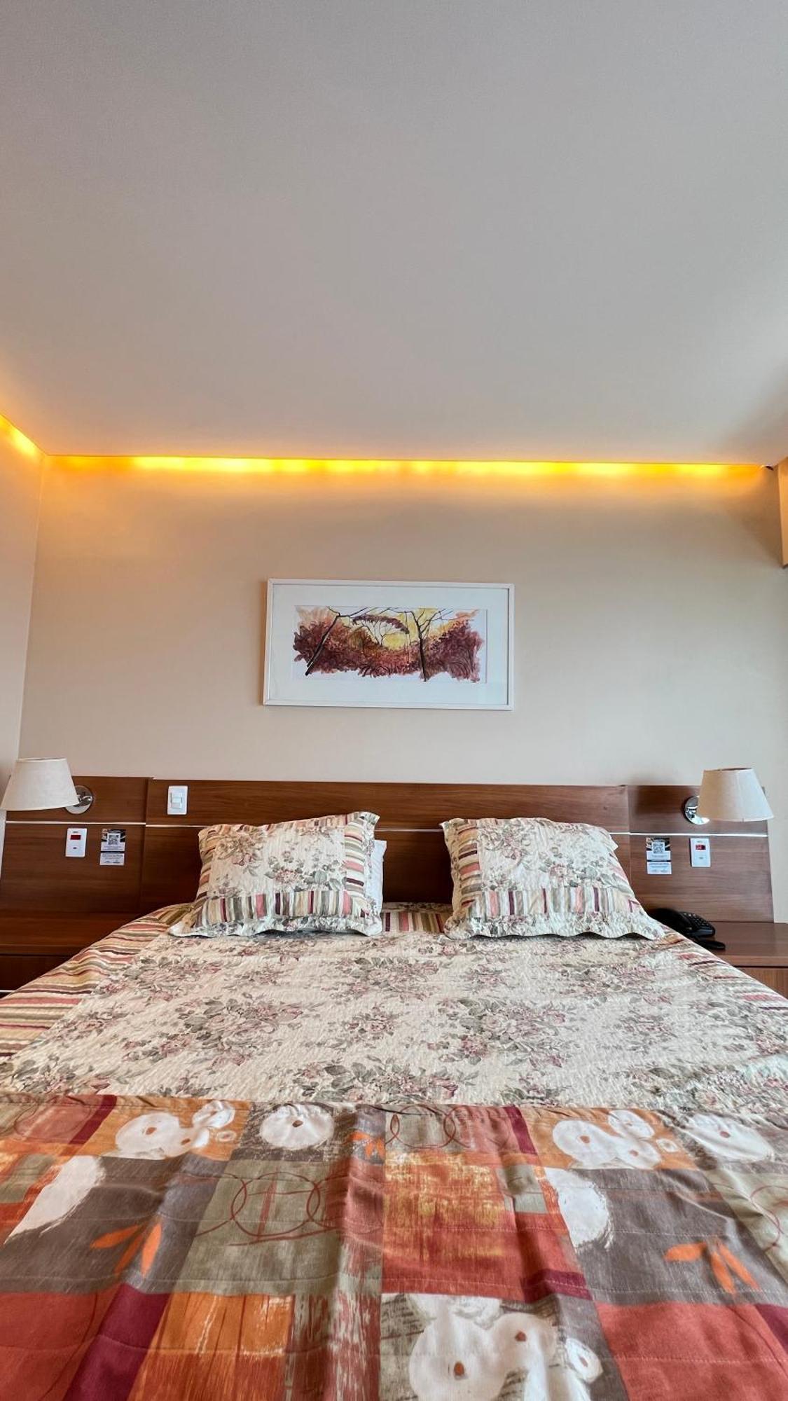 Flat No Condominio Do Edificio Tropical Executive E Residence Com Vista Para O Rio Nin Ngoại thất bức ảnh