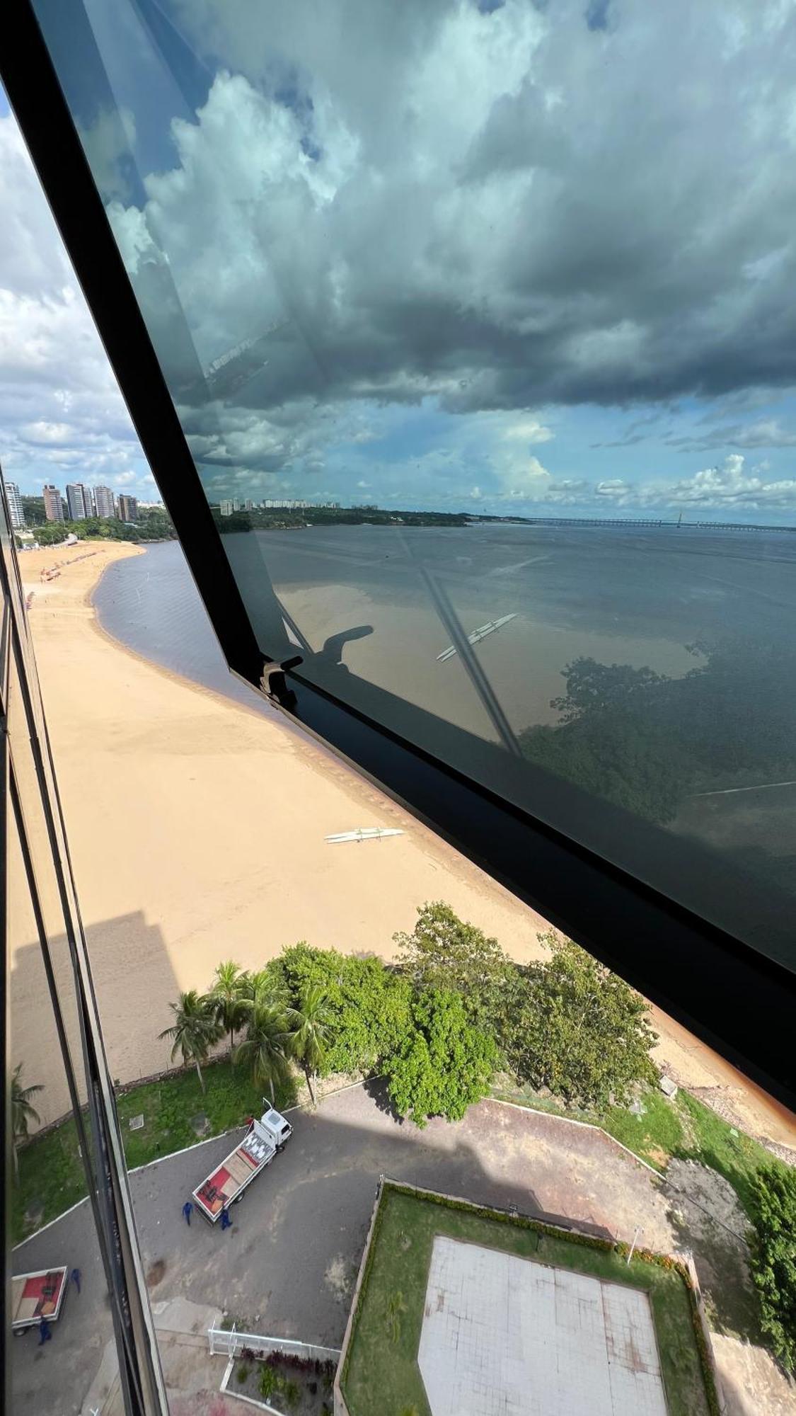 Flat No Condominio Do Edificio Tropical Executive E Residence Com Vista Para O Rio Nin Ngoại thất bức ảnh