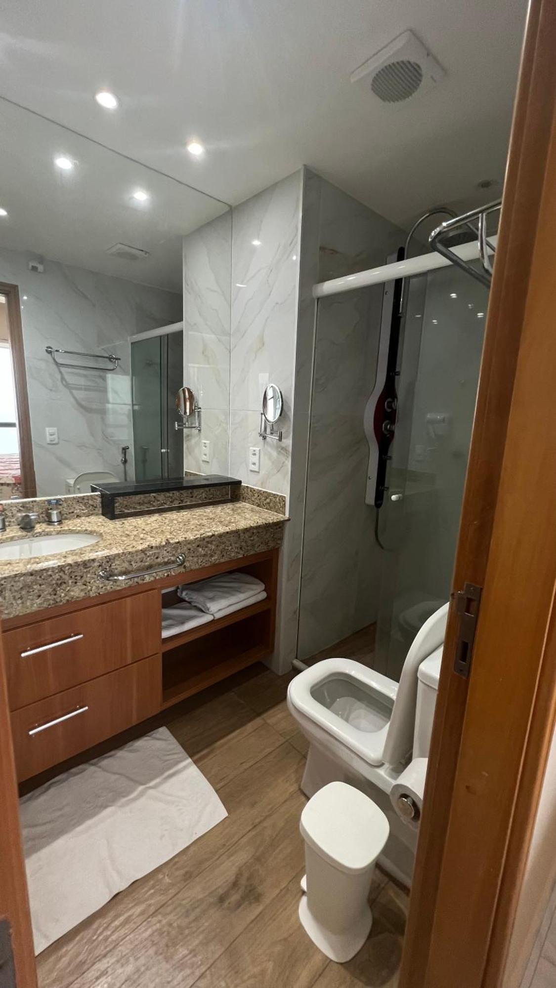 Flat No Condominio Do Edificio Tropical Executive E Residence Com Vista Para O Rio Nin Ngoại thất bức ảnh